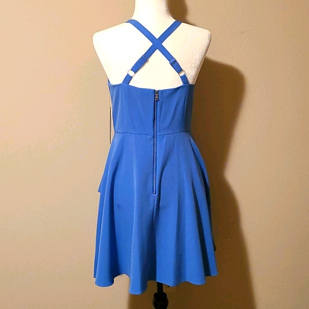 Dress - Picture 3 of 9